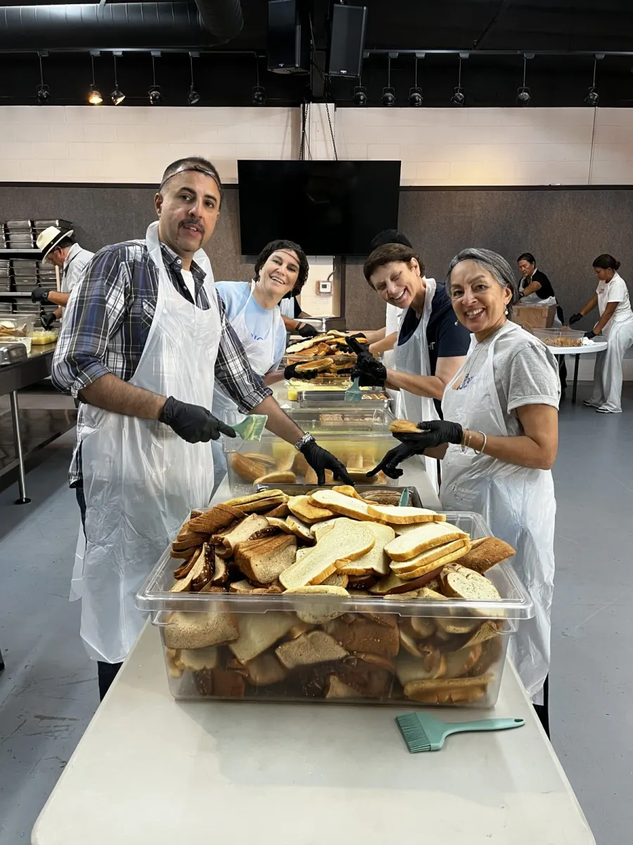 Greater LA Chapter volunteers preparing food with Hope the Mission in Van Nuys, USA